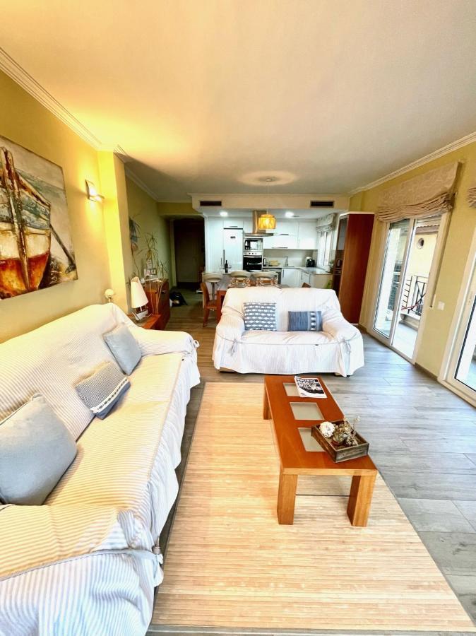 Seahomes Vacations - Nautic Maritime Apt Бланес Екстериор снимка